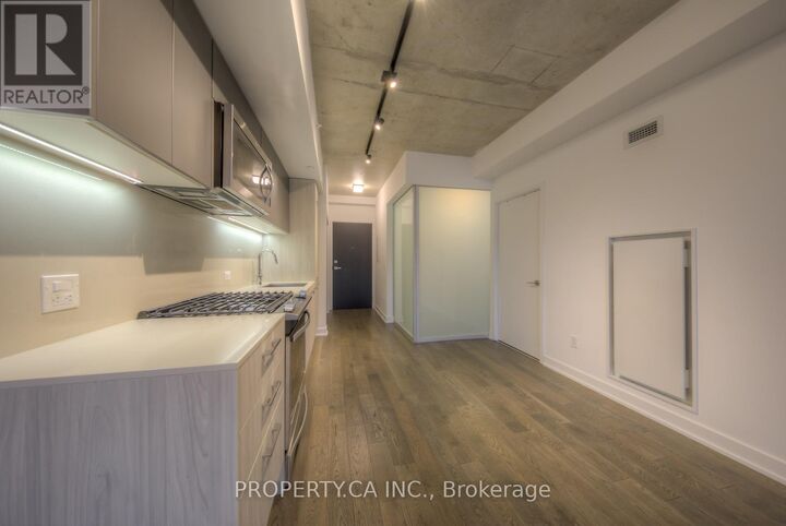 Property Photo: 665 Kingston Road 406 ON M4E 1R6