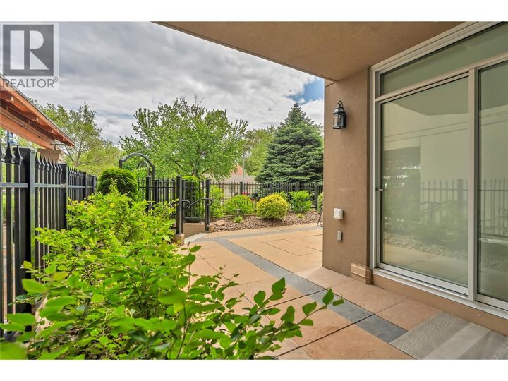 Property Photo:  75 Martin Street 101  BC V2A 9C8 