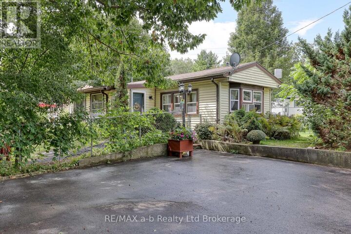 Property Photo:  746112 Township 4 Road 26  ON N4S 7V9 