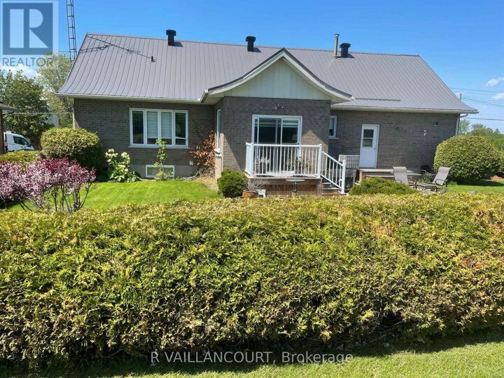 Property Photo: 46 William Street East A &Amp B ON K0C 1A0