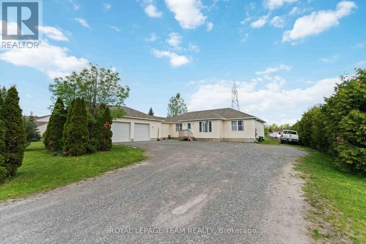 1628 Stanleyfield Crescent — photo 1