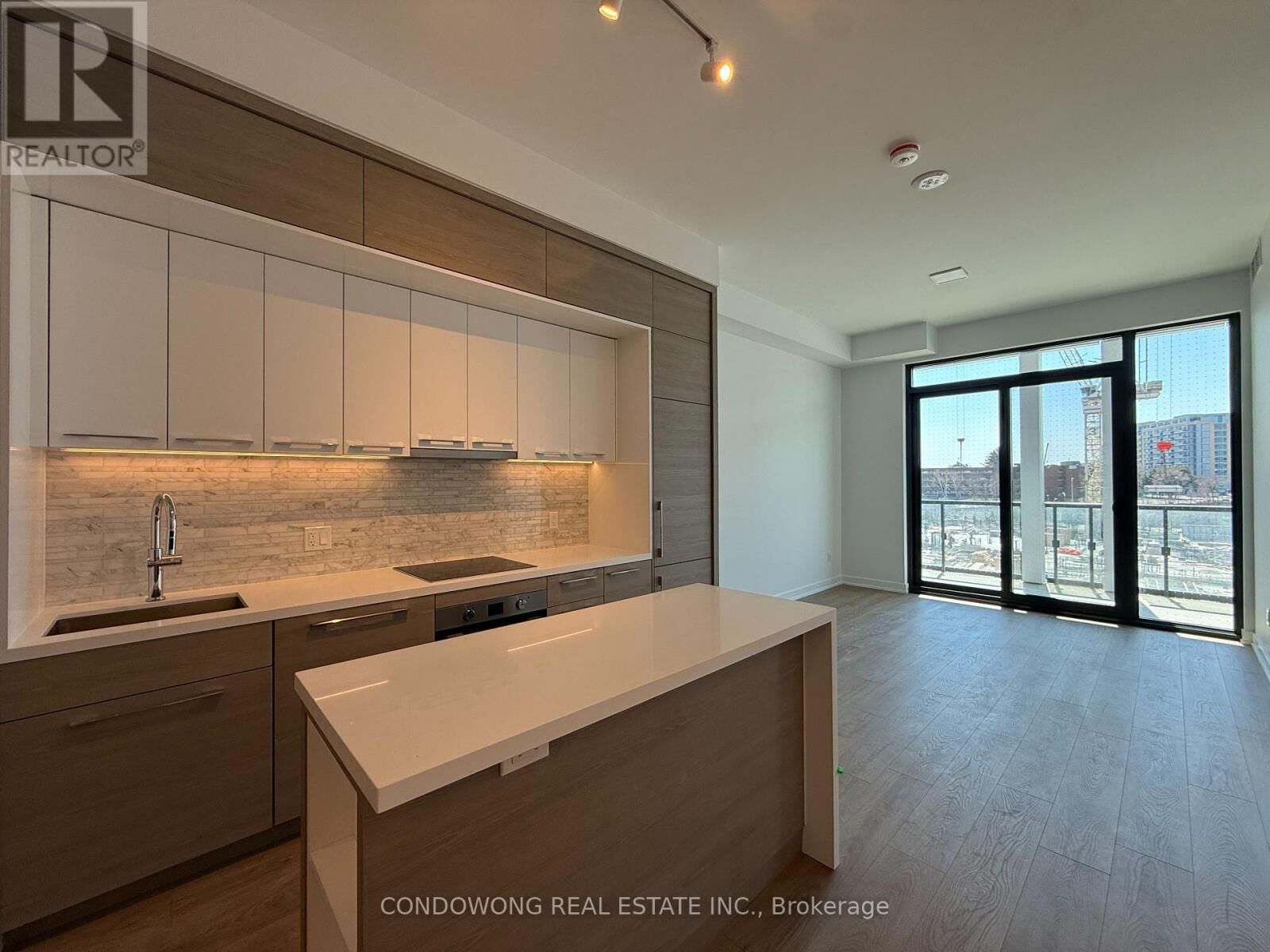 Property Photo:  29 Green Trail Court 212  ON M2K 0J9 