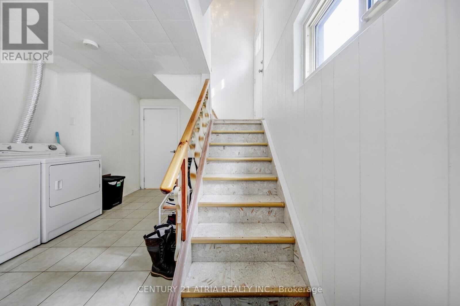 Property Photo:  43 Aragon Avenue Unit A  ON M1T 1X8 