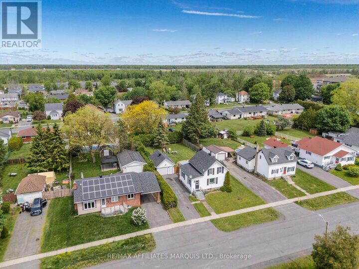 Property Photo: 22 Frost Avenue ON K0C 1P0