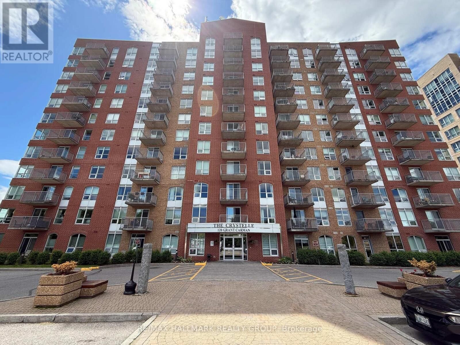 Property Photo:  120 Grant Carman Drive 904  ON K2E 1C8 