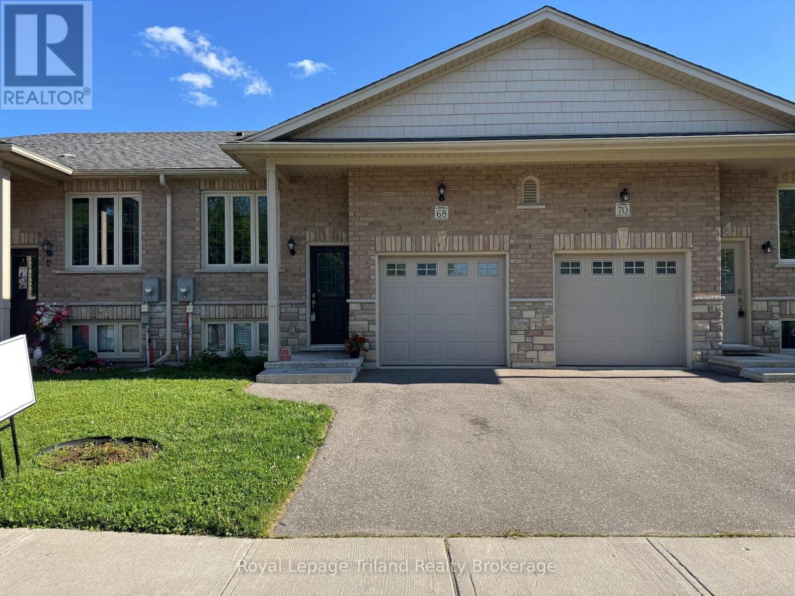 Property Photo:  68 North Main Street  ON N3Y 2M3 