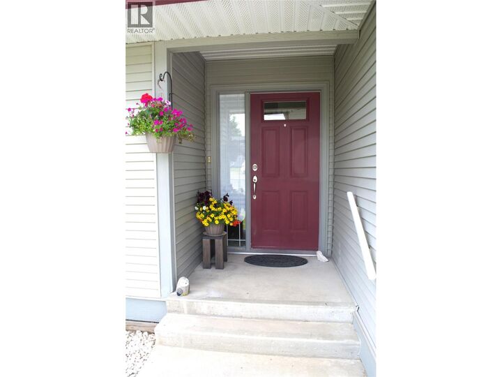 Property Photo: 1921 Morrissey Street BC V1K 1L5