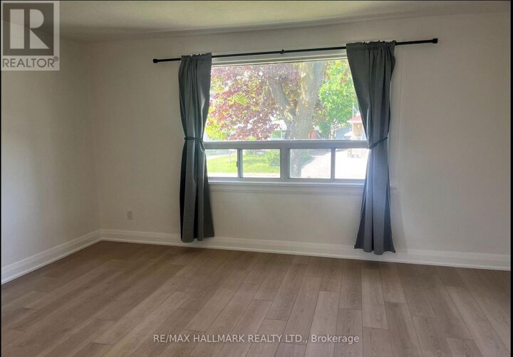 Property Photo:  29 Savona Drive  ON M8W 4T9 