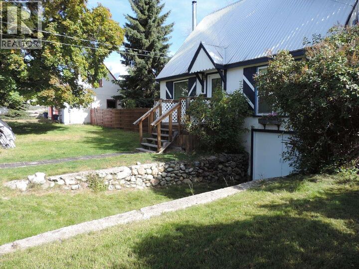 Property Photo: 623 6th Avenue BC V1A 2V8