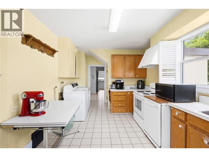 Property Photo: 763 Argyle Street BC V2A 5N8