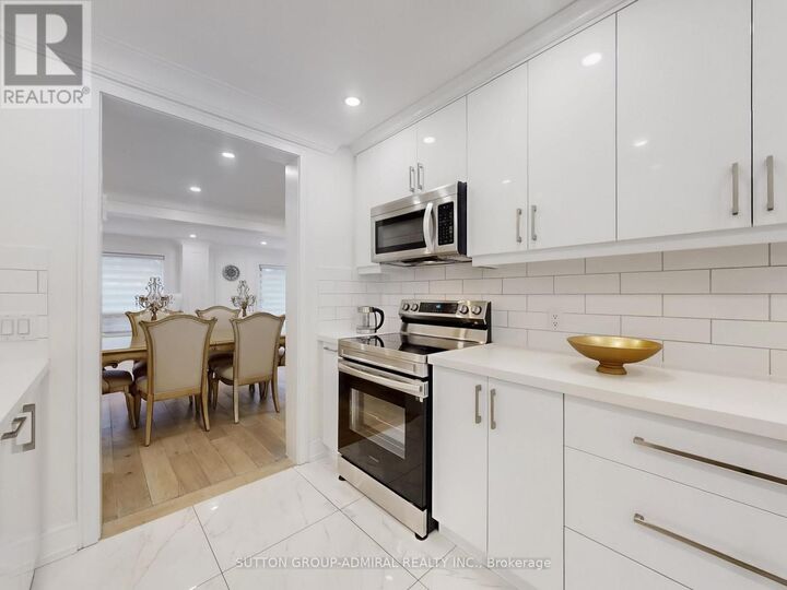 Property Photo:  296 Torresdale Avenue 2  ON M2R 3N3 