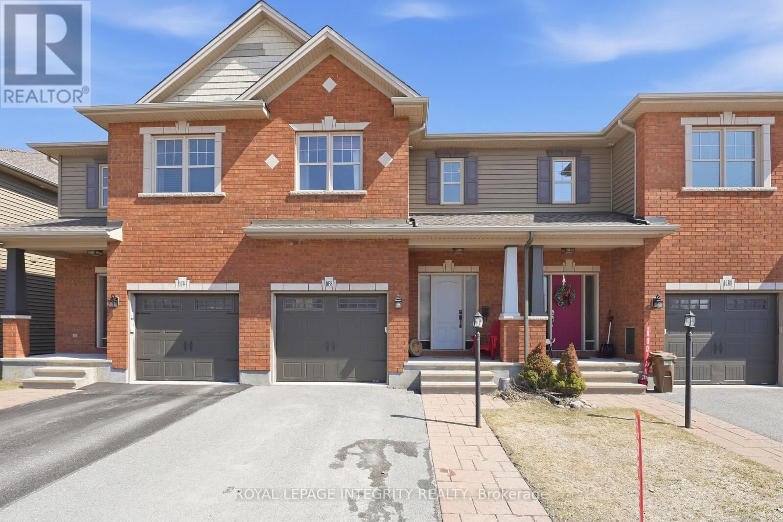 Property Photo:  1036 Marconi Avenue  ON K2W 0C8 