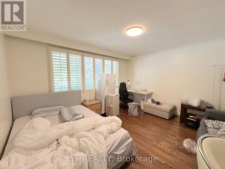 Property Photo: 31 Markhaven Road Main A ON L3R 1T8