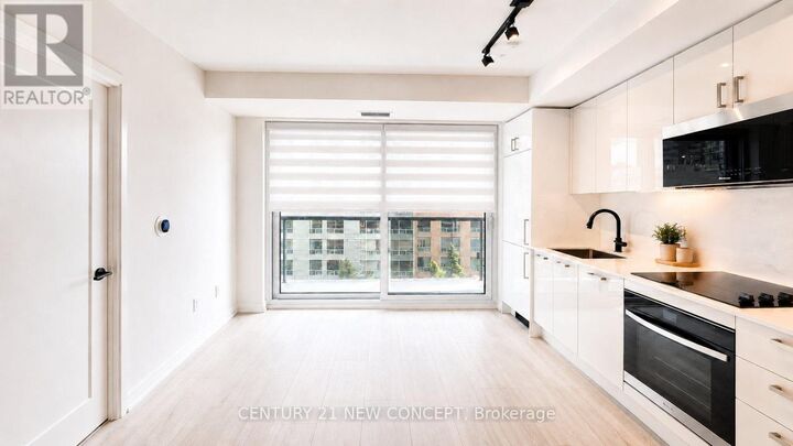 Property Photo: 280 Dundas Street West 705 ON M5T 0E3