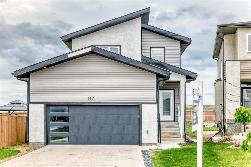 Property Photo: 117 Hughes Crescent MB R3Y 2B8