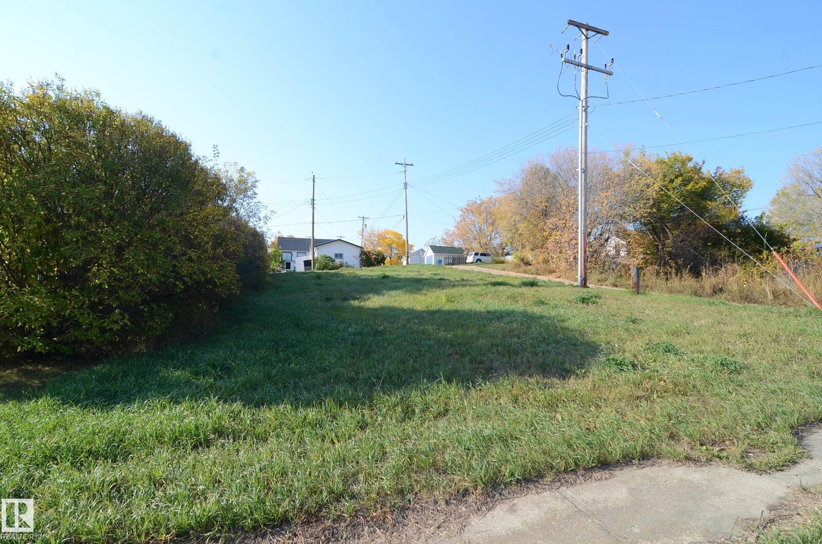 Property Photo:  4927 52 Avenue  AB T0E 2A0 