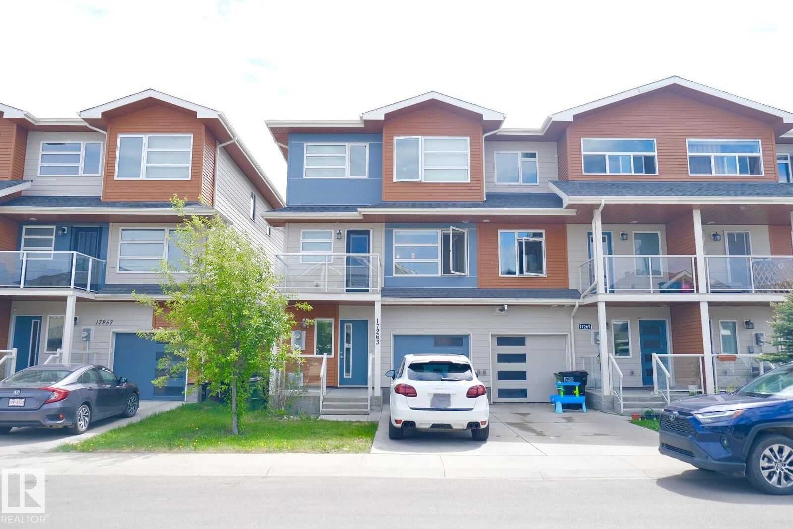 Property Photo: 17263 9 Avenue SW AB T6W 3V4