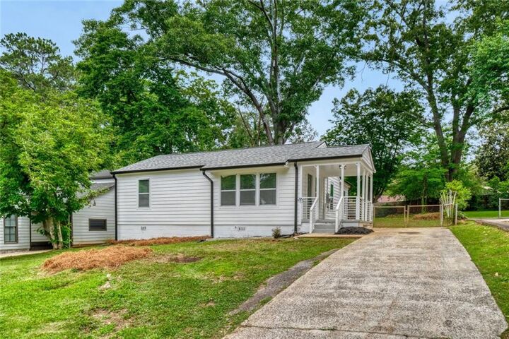 Property Photo: 1816 Lee Street GA 30035
