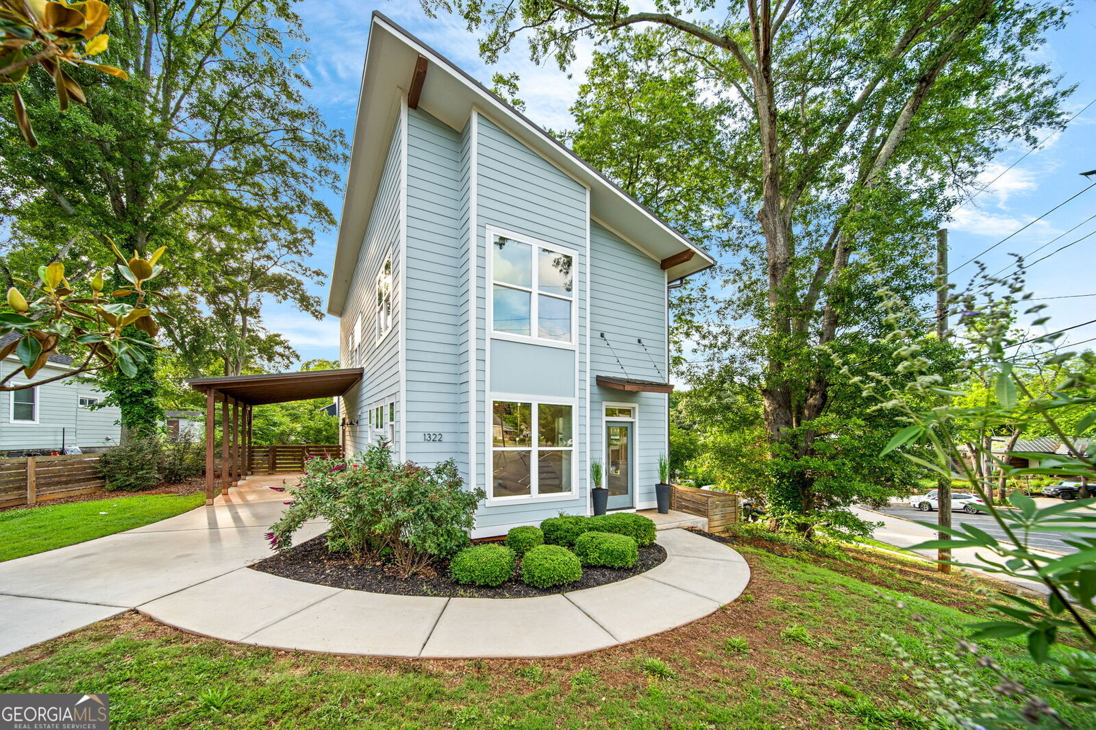 Property Photo: 1322 W Hancock Avenue W GA 30606