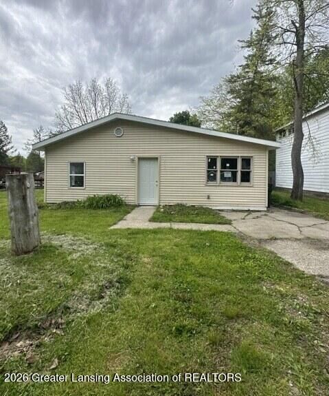 Property Photo:  1020 R G Curtiss Avenue  MI 48911 