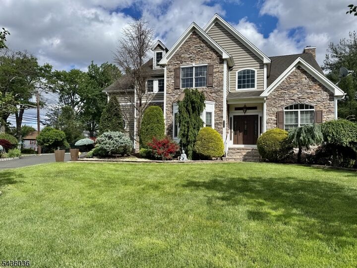 Property Photo: 1 Hartman Ct NJ 07066