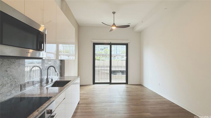 Property Photo:  987 Queen Street 806  HI 96814 