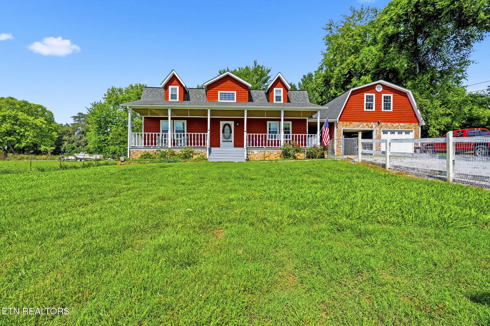 Property Photo: 745 Leadvale Church Rd TN 37890