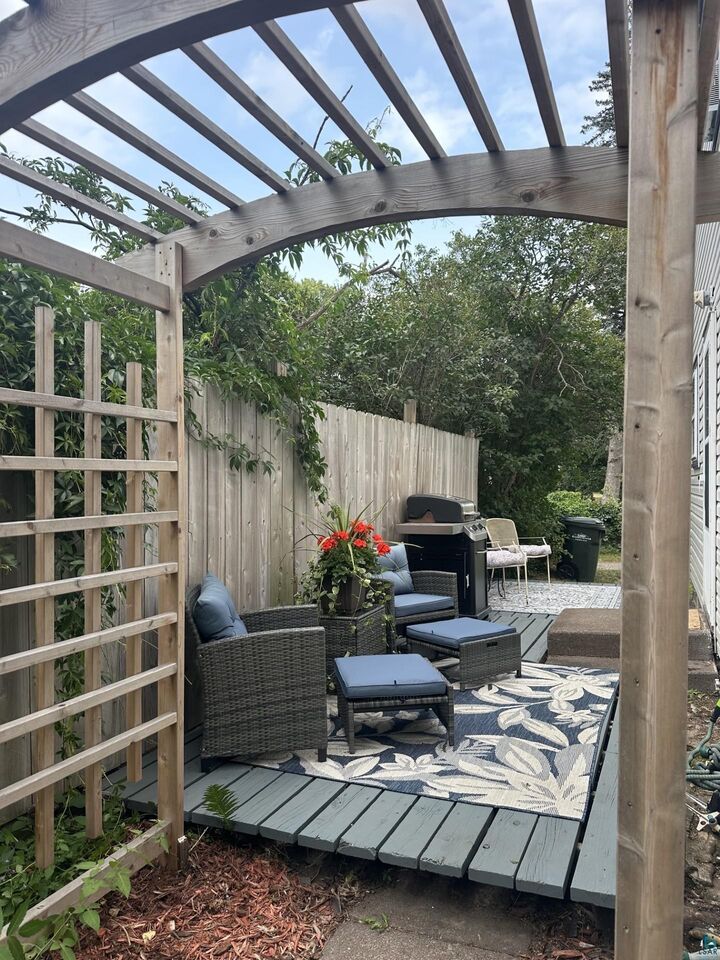 Property Photo:  208 Chestnut St  MN 55720 
