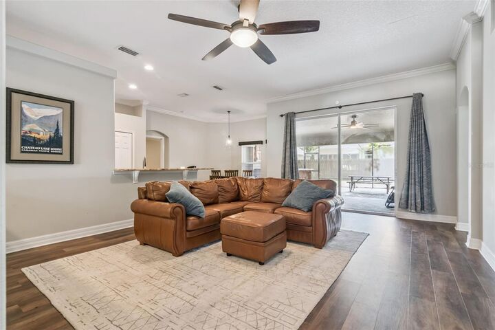 Property Photo: 242 Blue Water Street FL 32736