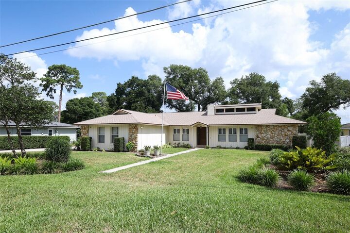 Property Photo:  313 White Oak Drive  FL 32701 