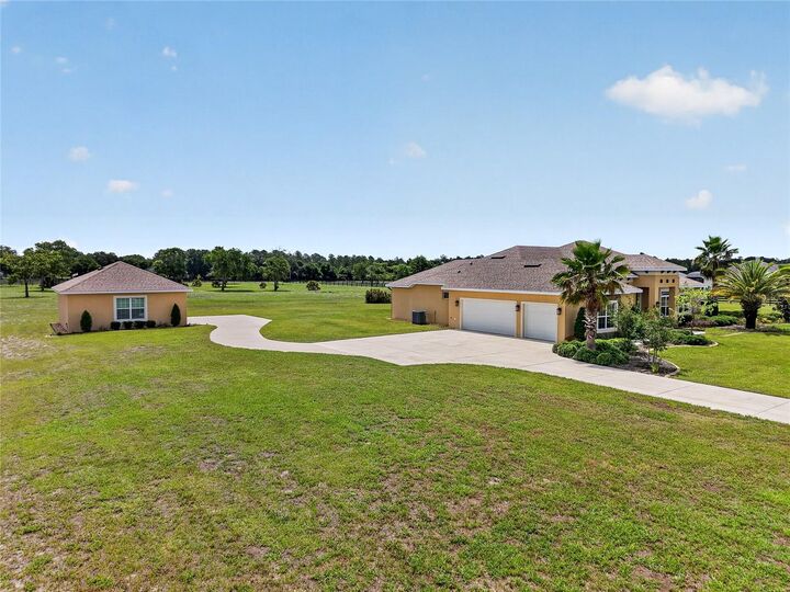 Property Photo: 35542 Seneca Reserve Drive FL 32736