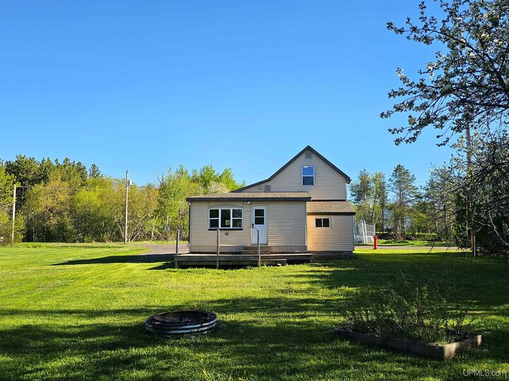 Property Photo:  50350 Lake Annie Road  MI 49930 