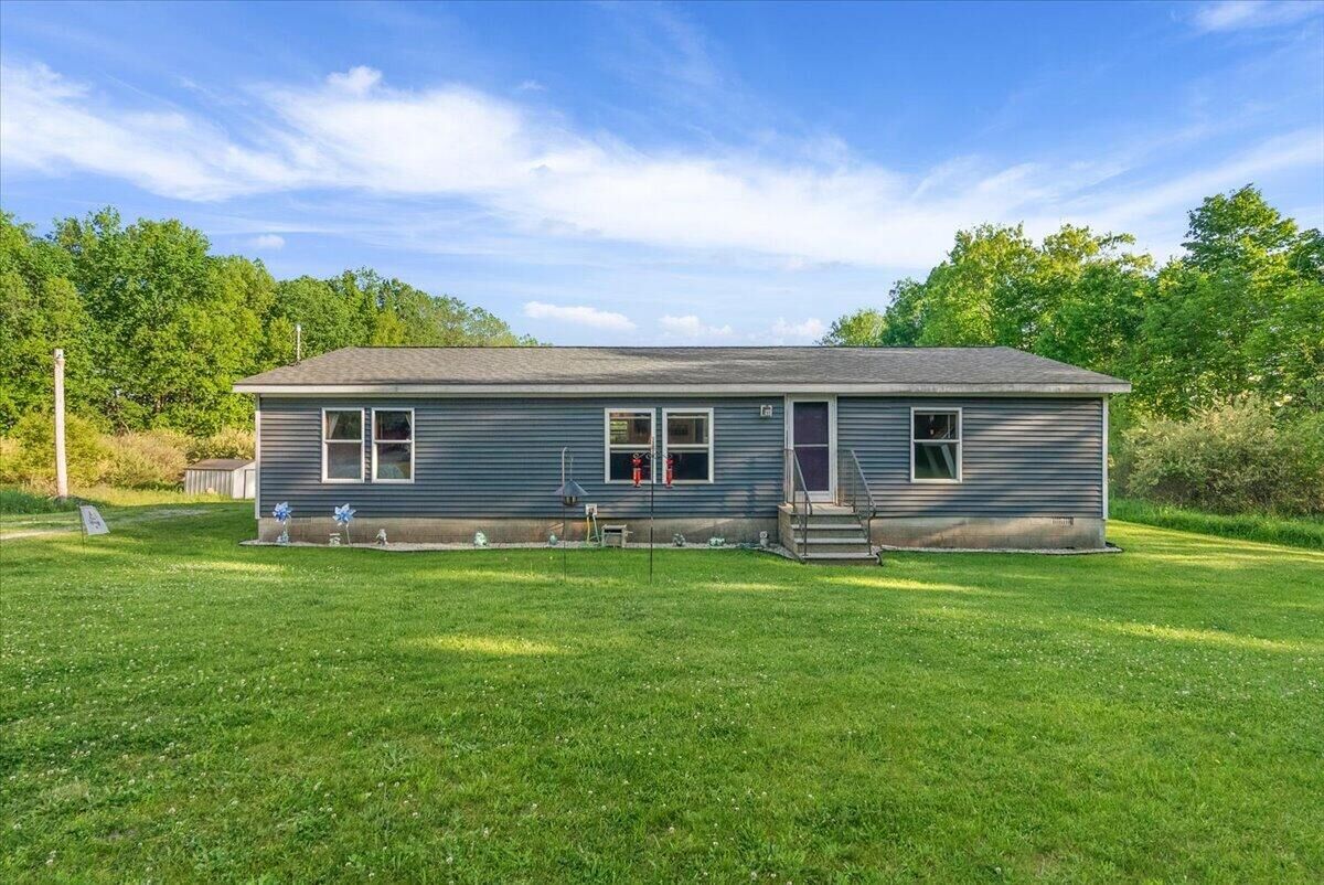 Property Photo: 9423 E Baker Road MI 49421