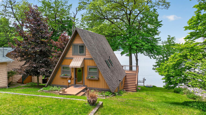 Property Photo: 11680 Bradley Drive MI 49249