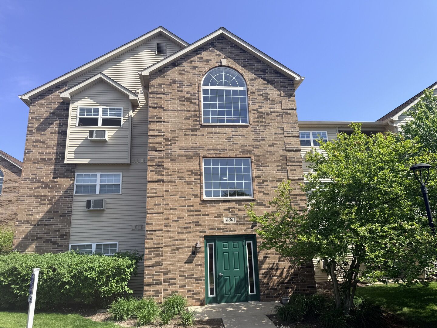 Property Photo: 330 Cunat Boulevard 3D IL 60071