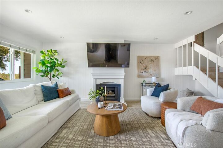 Property Photo:  19 Seabird Court  CA 92663 