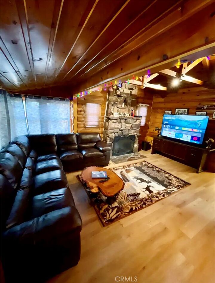 Property Photo: 220 W Country Club CA 92314