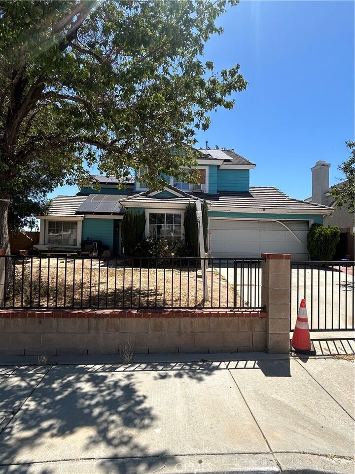 Property Photo: 37826 Cardiff CA 93550