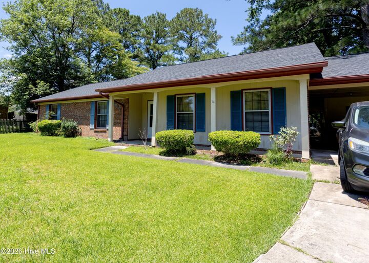 Property Photo:  207 E Willowood Lane  NC 28546 