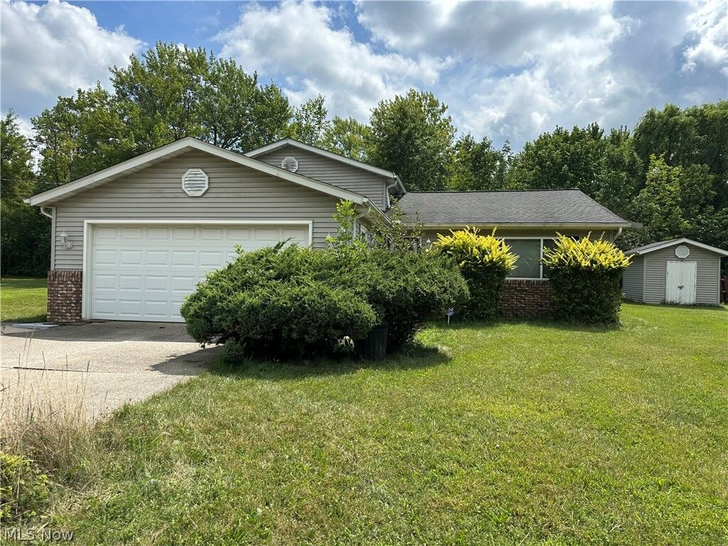 Property Photo:  25235 Suwanee Avenue  OH 44146 