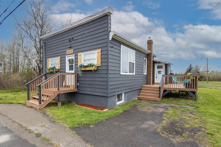 3749 New Waterford Highway — photo 1