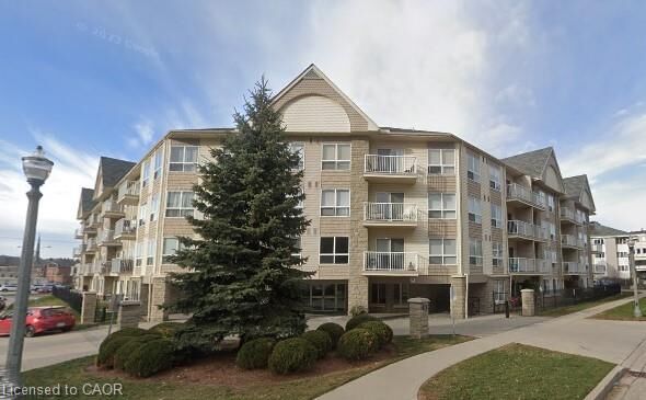Property Photo:  8 Harris Street 418  ON N1R 8R1 