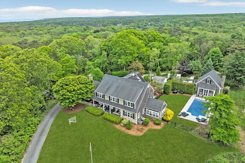 Property Photo:  7 Hill Wood Way  MA 02537 
