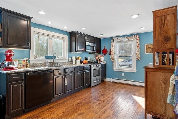 Property Photo:  72 Ash Street  MA 01475 