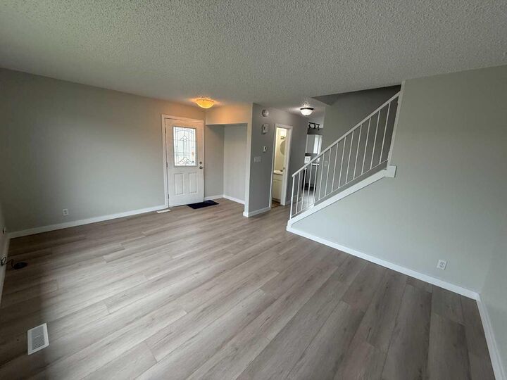 Property Photo: 150 Sutherland Avenue AB T7V 1L8