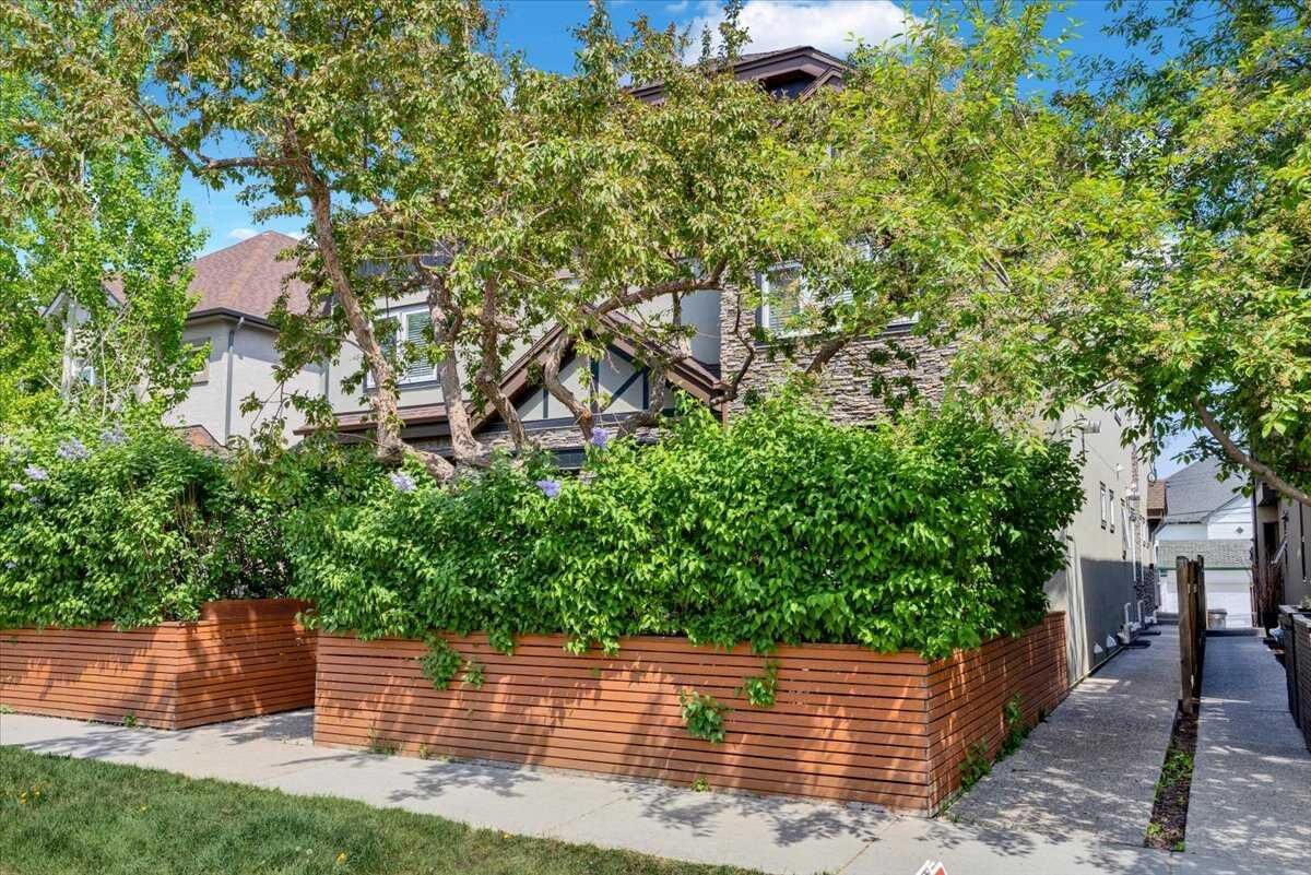 Photo de la propriété: 3712 16 Street SW 2 AB T2T 4H2