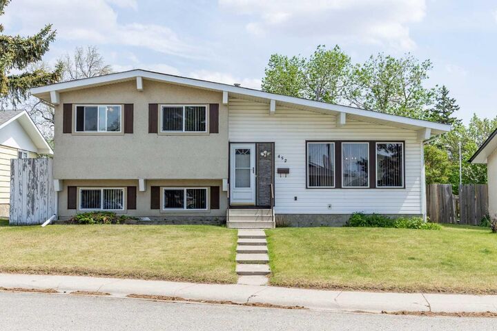 Property Photo: 452 Manora Way NE AB T2A 4R4