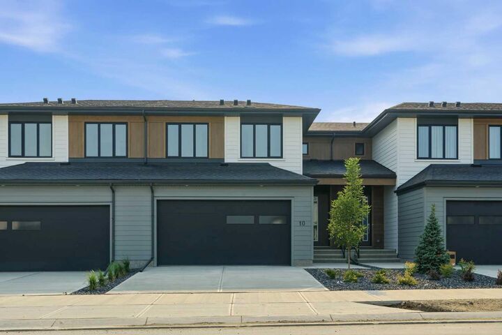 Property Photo: 10 Harbour Way AB T3Z 0K1