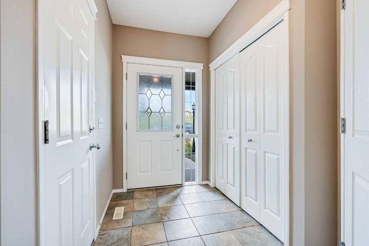 Property Photo: 34 Kincora Drive NW AB T3R 1K8