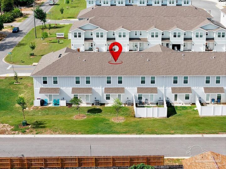 Property Photo:  5673 Stellarjay St  FL 32563 
